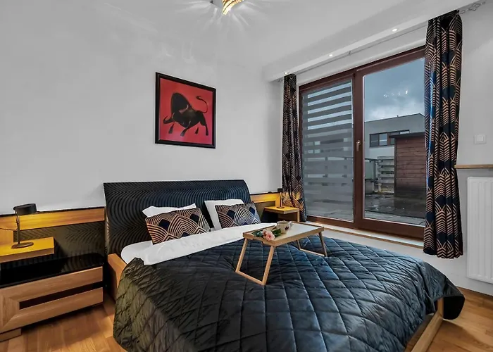 Sokratesa Business Apartments - 52M2 Terrace, Parking, Metro Nearby - By Rentujemy
