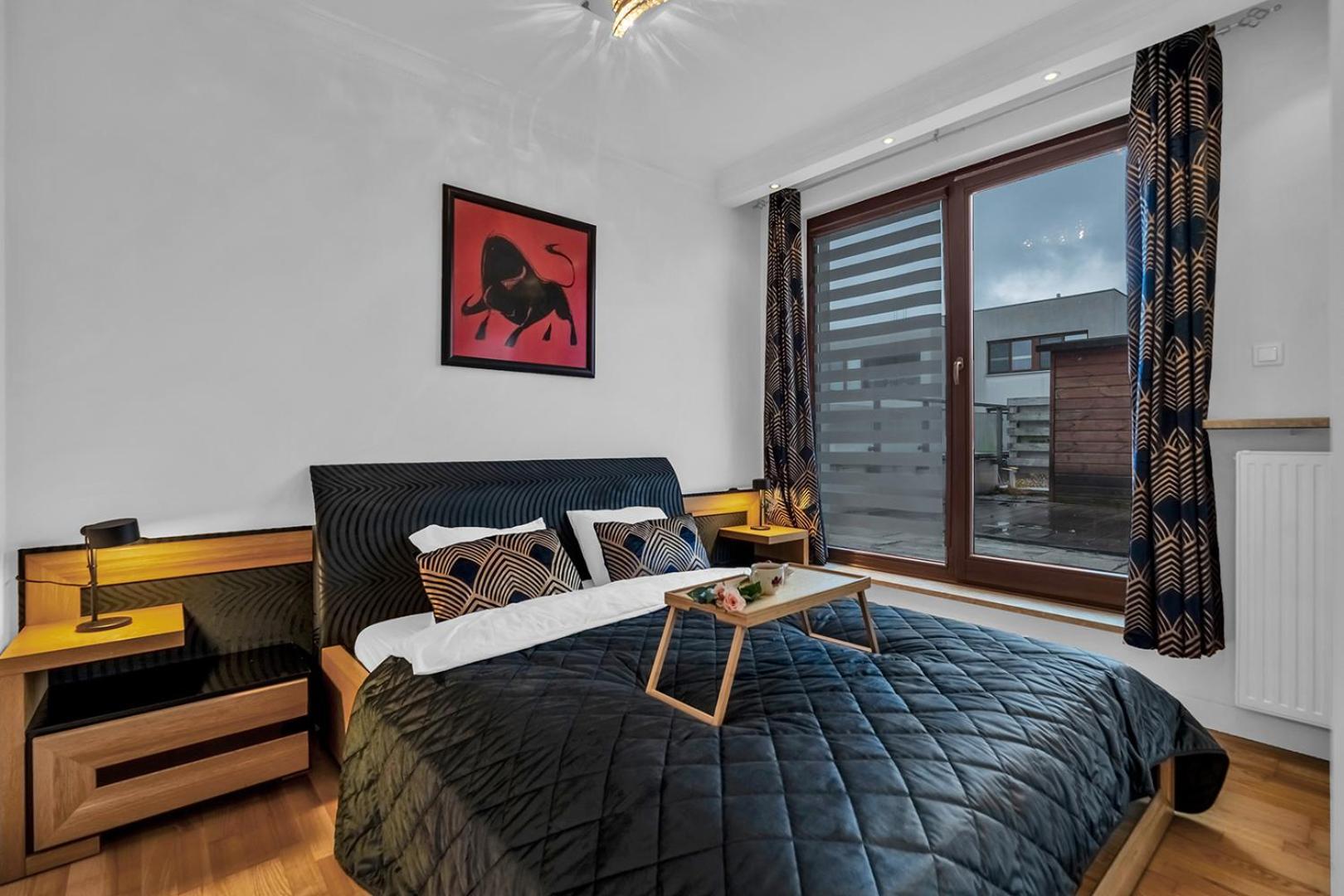 Apartment Sokratesa Business - 52m2 Terrace, Parking, Metro Nearby - By Rentujemy Warsaw