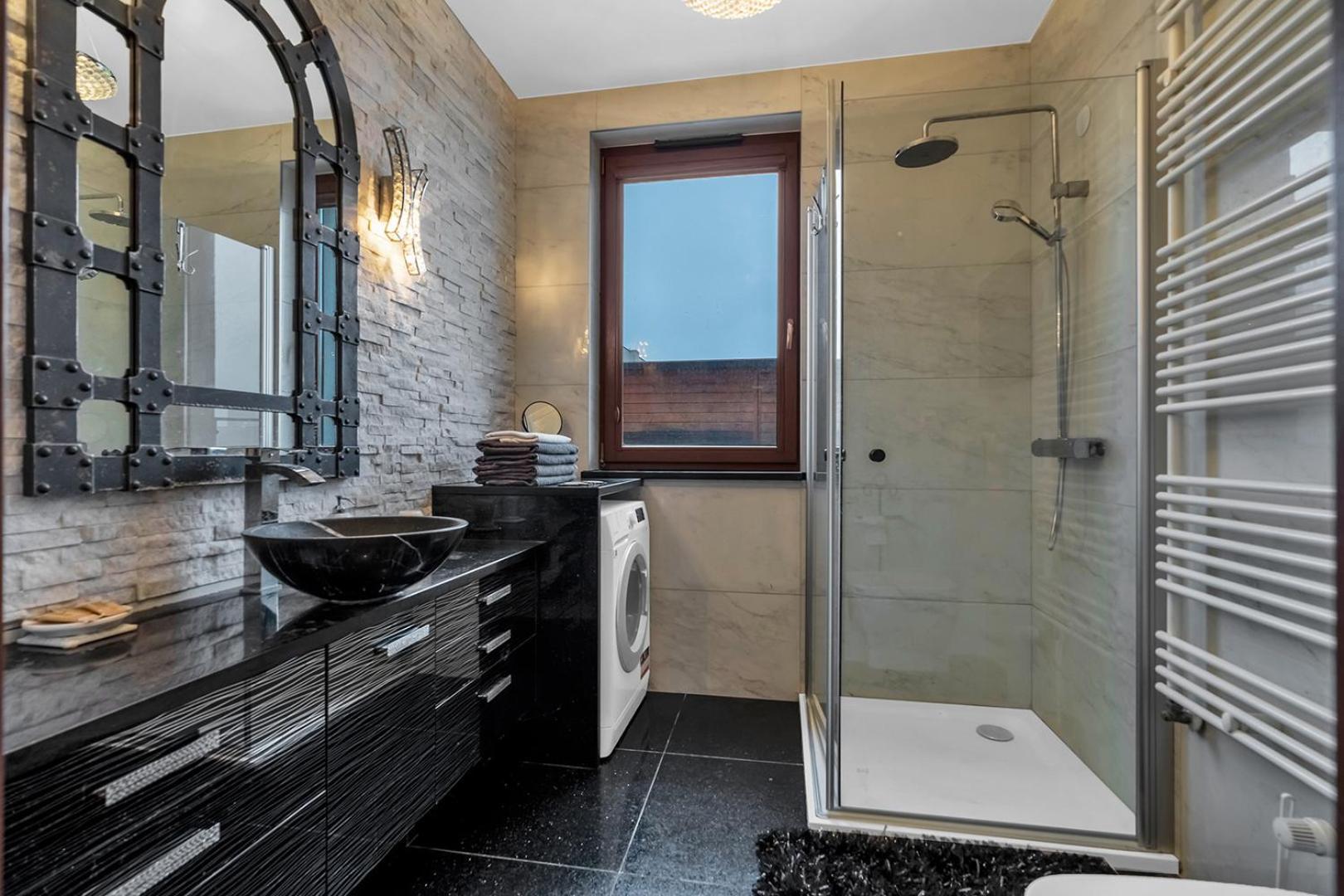 Apartment Sokratesa Business - 52m2 Terrace, Parking, Metro Nearby - By Rentujemy Warsaw